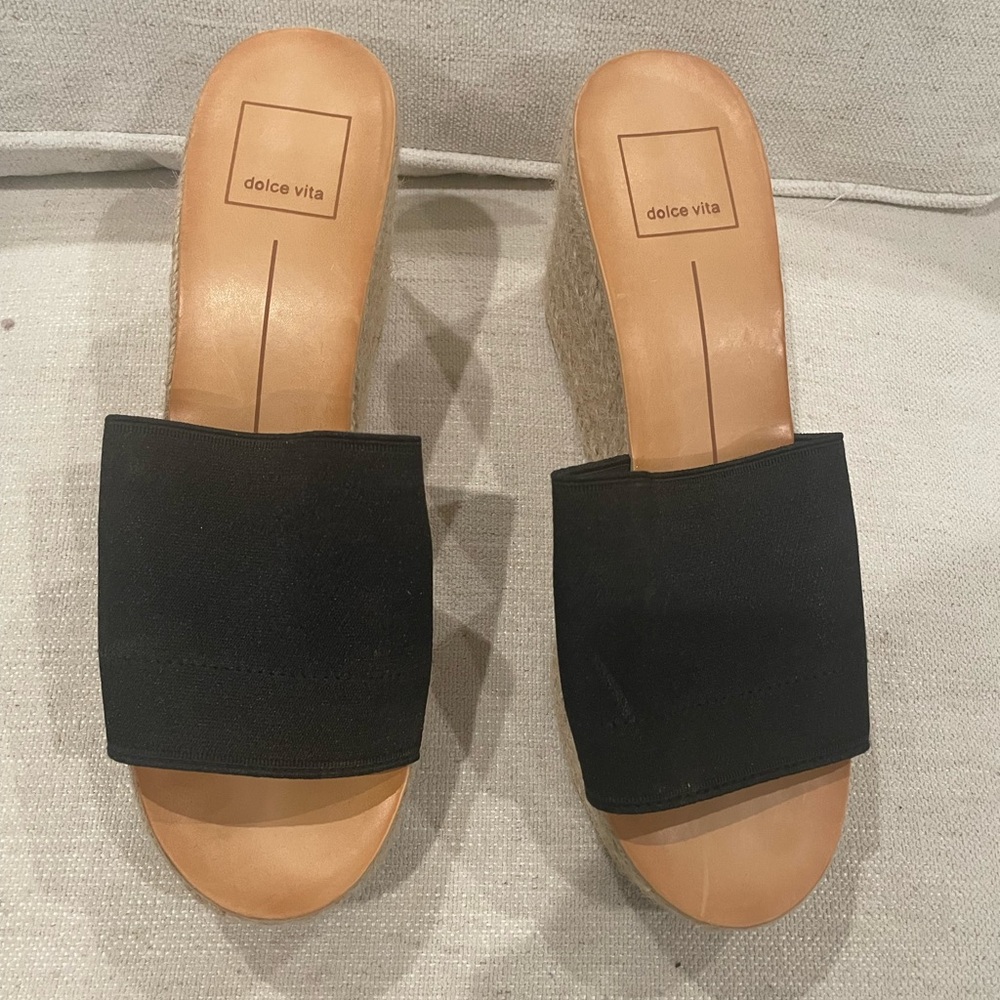 Dolce vita black wedges size 7